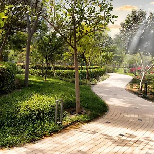 By Latinem Luxury 2br Cvr B1307 Near Burj Khalifa دبي