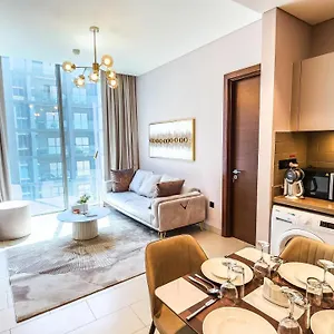 By Latinem Luxury 2br Holiday Cvr B2208 Near Burj Khalifa دبي