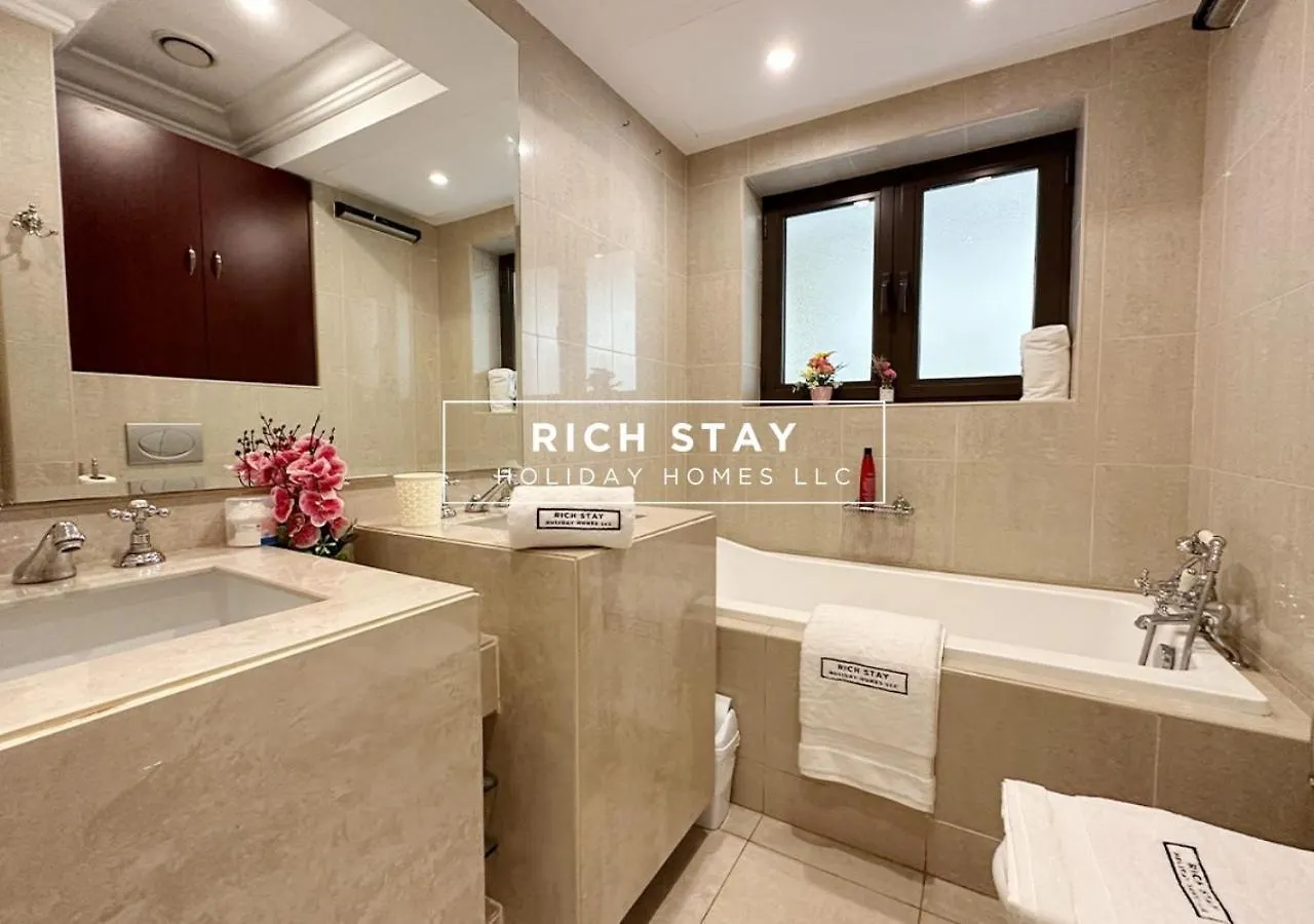 Upgraded 1Br In Downtown With Burj Khalifa View Apartment Dubai